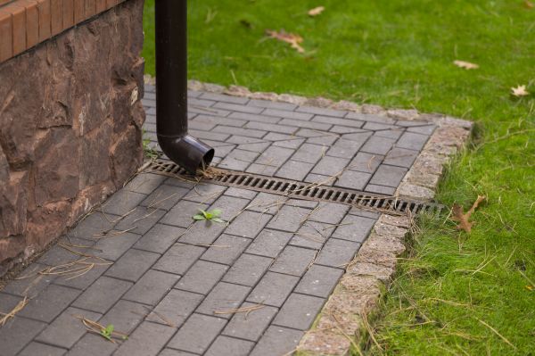 Cost of Gutter Drain Maintenance in Alexandria